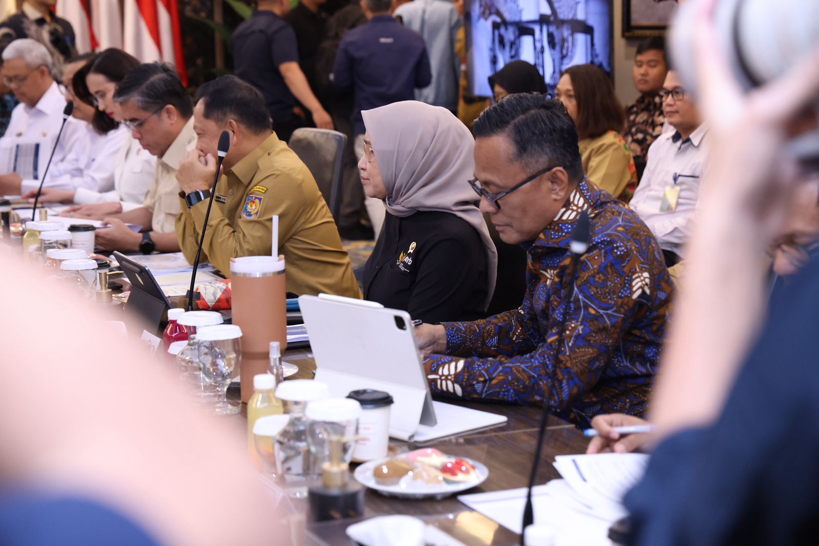 20260526 Rakortas Evaluasi Kebijakan Transformasi Budaya Kerja dan Penyiapan Paket Stimulus Triwulan II Tahun 202613