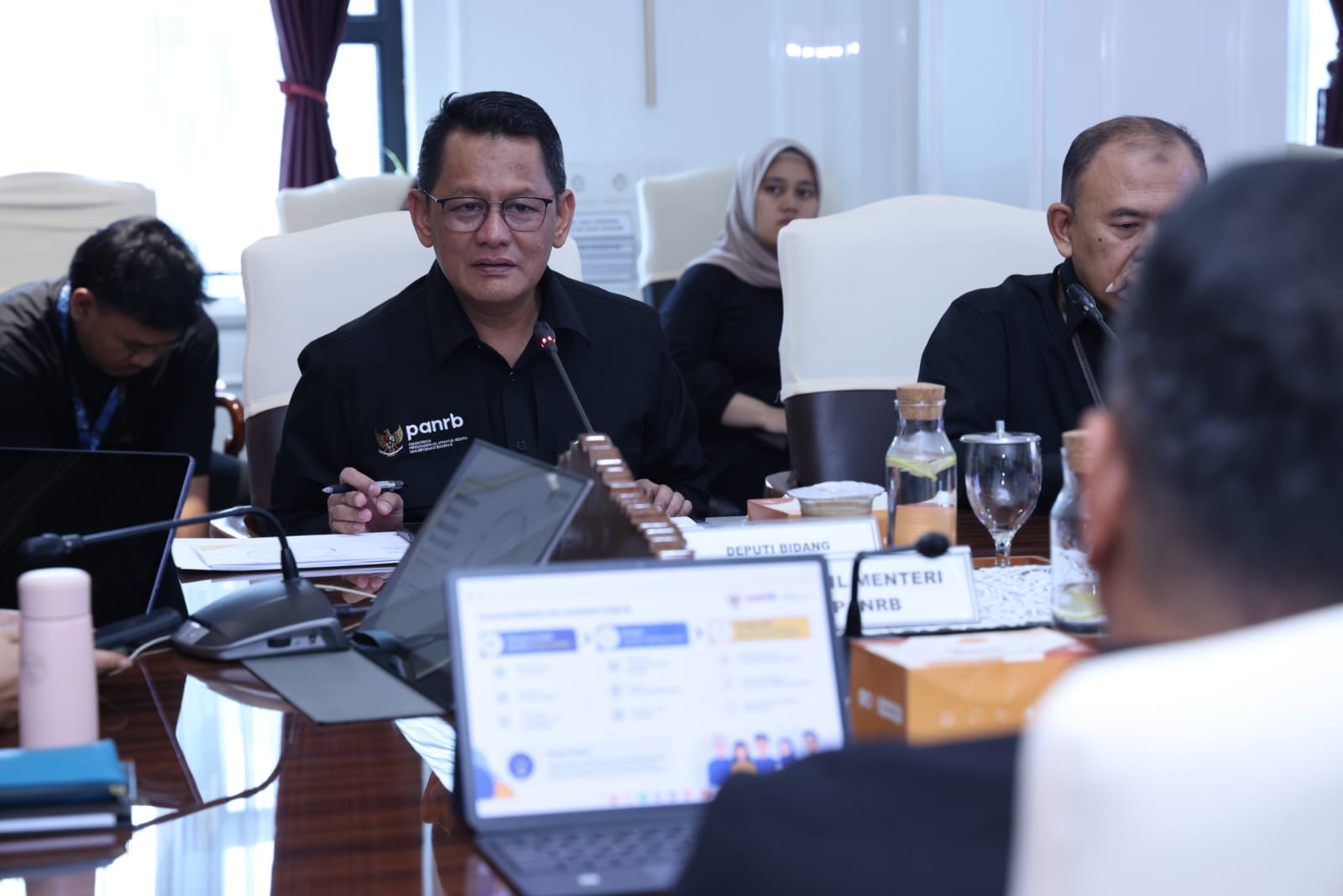 20260602 Rapat Pembahasan Pelayanan Publik Berbasis Siklus Hidup 1