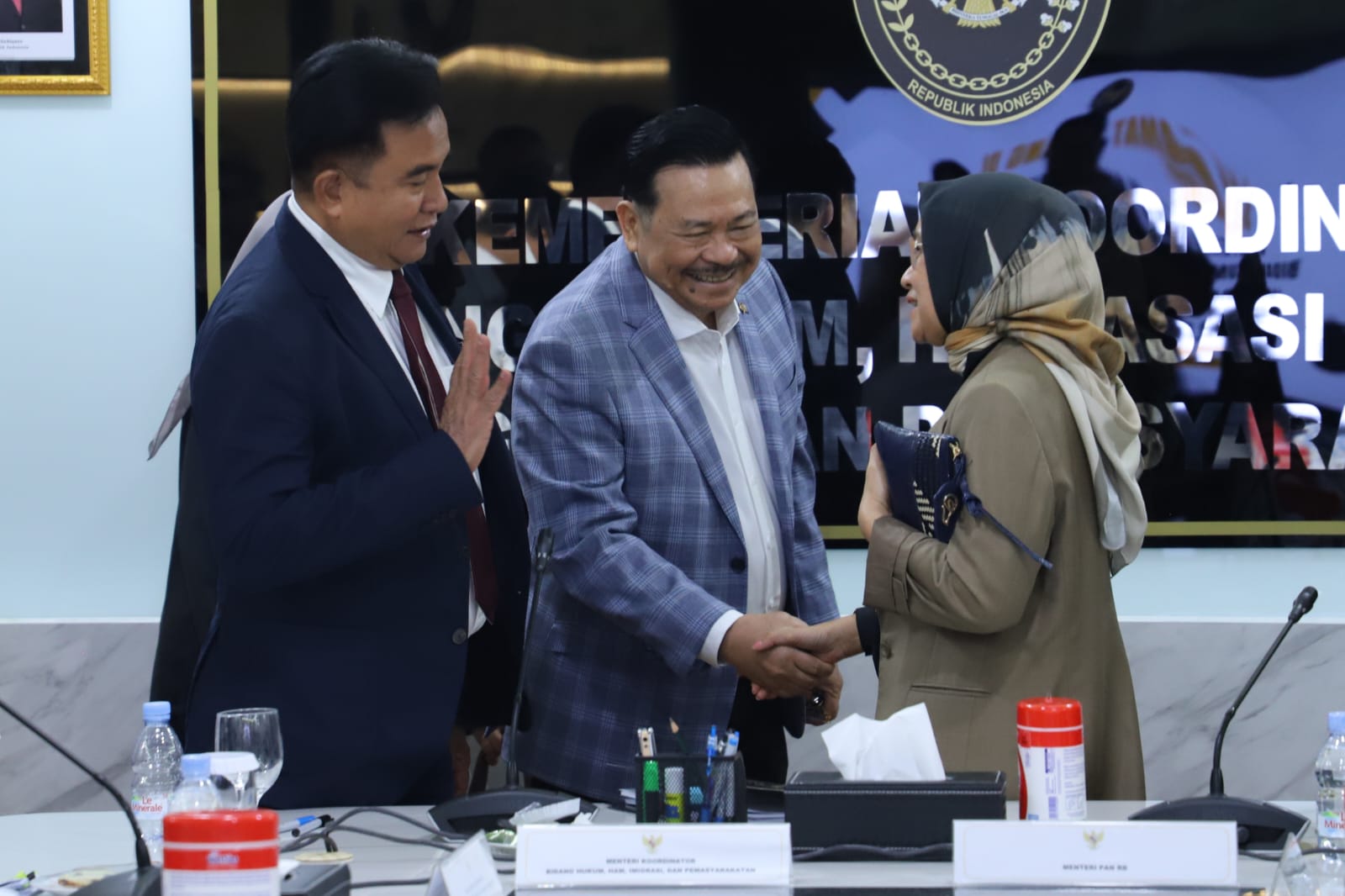 20260623 MENTERI Rapat Penataan Organisasi dan Tata Kerja Kementerian Koordinator Bidang Hukum HAM Imigrasi dan Pemasyarakatan 14