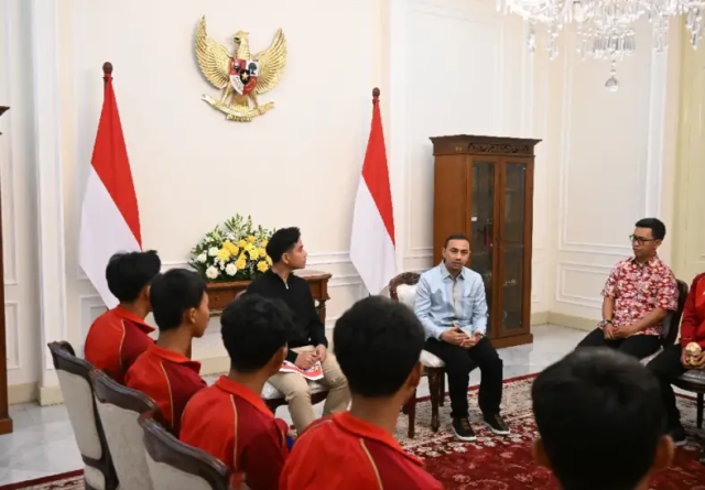 20260624 Wapres Apresiasi Pemain Sepak Bola Anak Anak Jalanan Raih Juara Dunia
