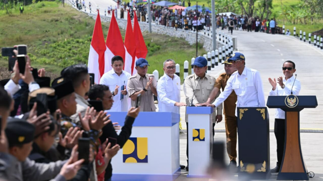 20280624 Presiden Prabowo Resmikan 1.151 Kilometer Jalan Daerah di 37 Provinsi Perkuat Konektivitas hingga Pelosok Indonesia