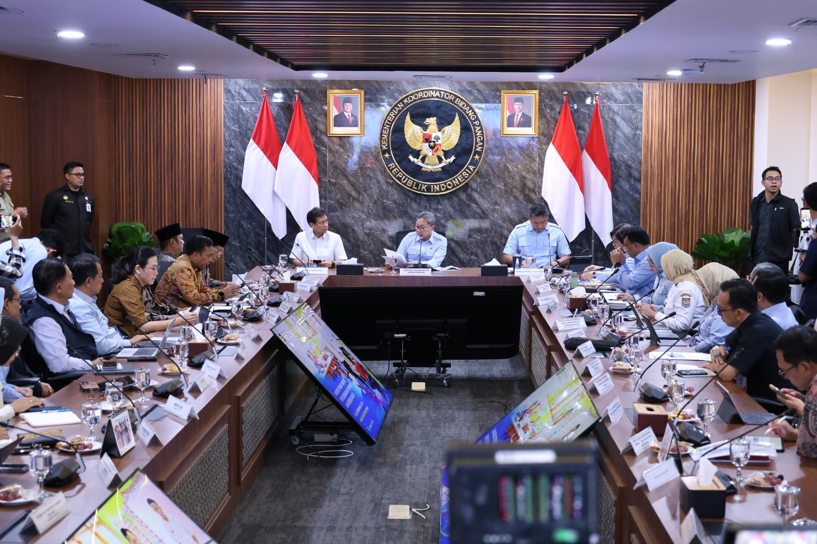 20260729 Rapat Koordinasi Terbatas Perbaikan Tata Kelola Program MBG 9
