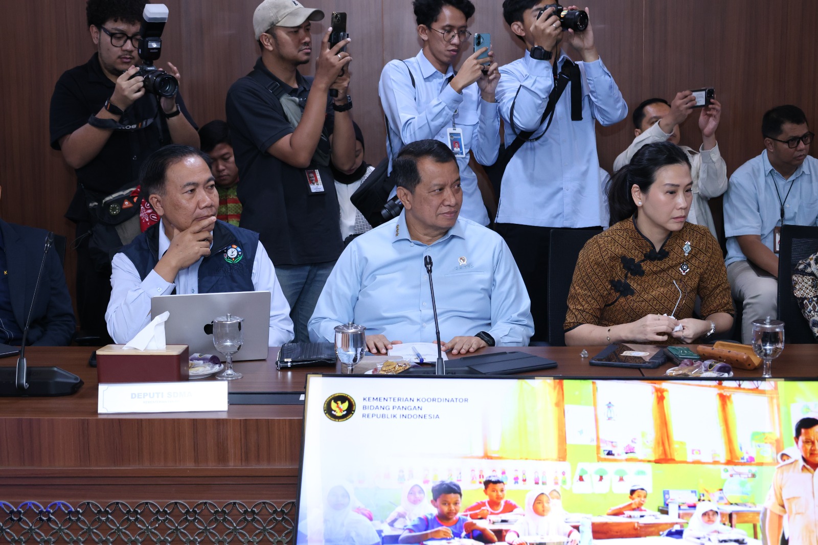 20260729 Rapat Koordinasi Terbatas Perbaikan Tata Kelola Program MBG 9