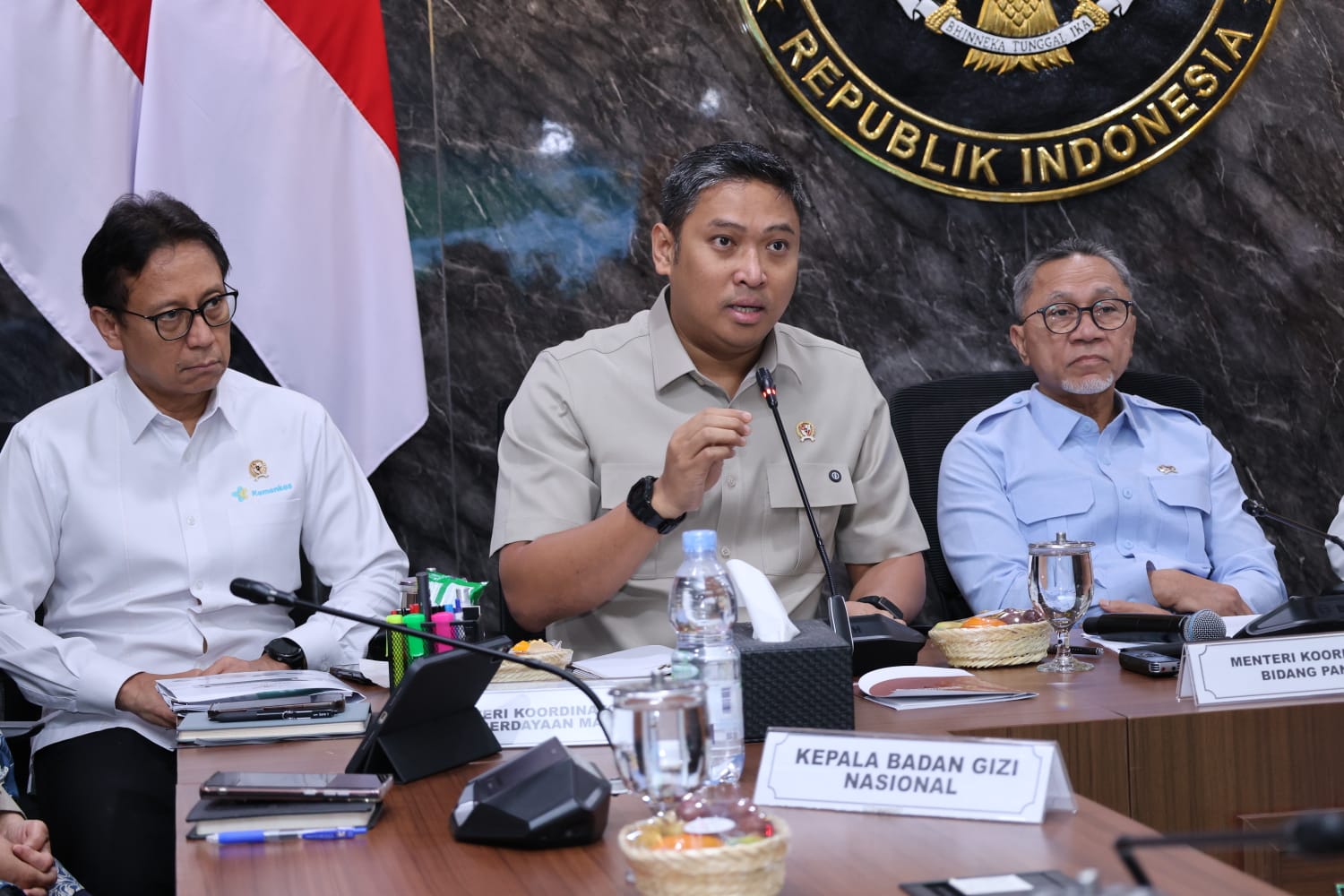 20260806 MENTERI Rakortas Tingkat Menteri Penyelenggaraan Program MBG 9
