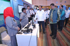 Peninjauan Posko Pusat Angkutan Nataru 20251231 Peninjauan Posko Pusat Angkutan Nataru 15