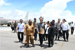 Dari ATR ke Boeing, Wapres Tinjau Pengembangan Bandara Nabire untuk Konektivitas Papua Tengah 20260420 Dari ATR ke Boeing Wapres Tinjau Pengembangan Bandara Nabire untuk Konektivitas Papua Tengah